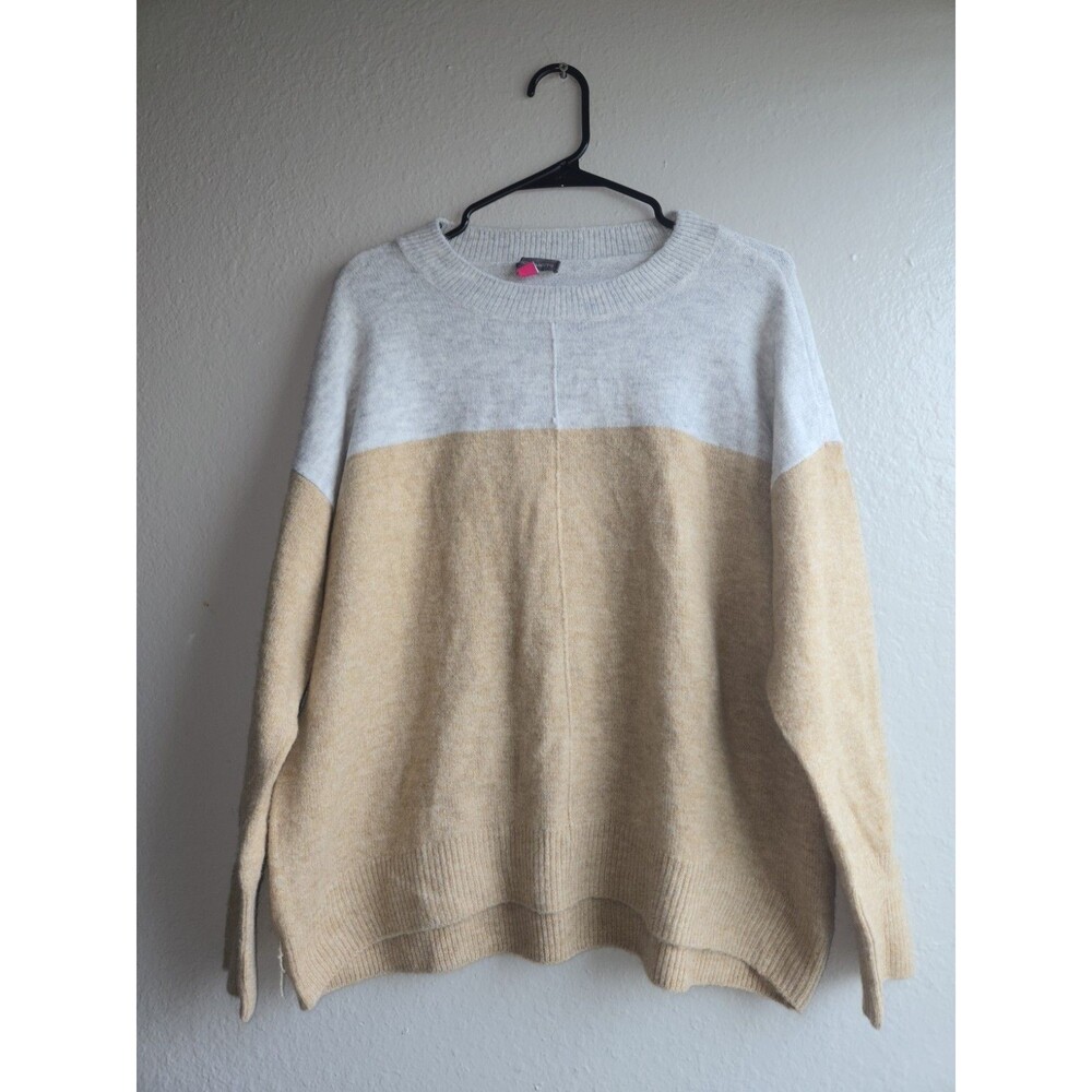 Vince Camuto Colorblock Sweater Medium M Beige Cream Soft Knit Crew NeckPullover